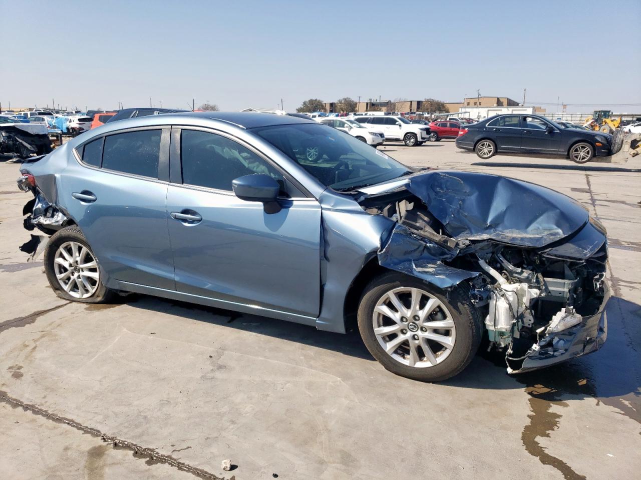 2016 Mazda 3 - Image 4