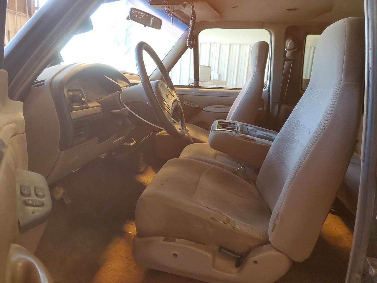 1995 Ford F250 - Image 7