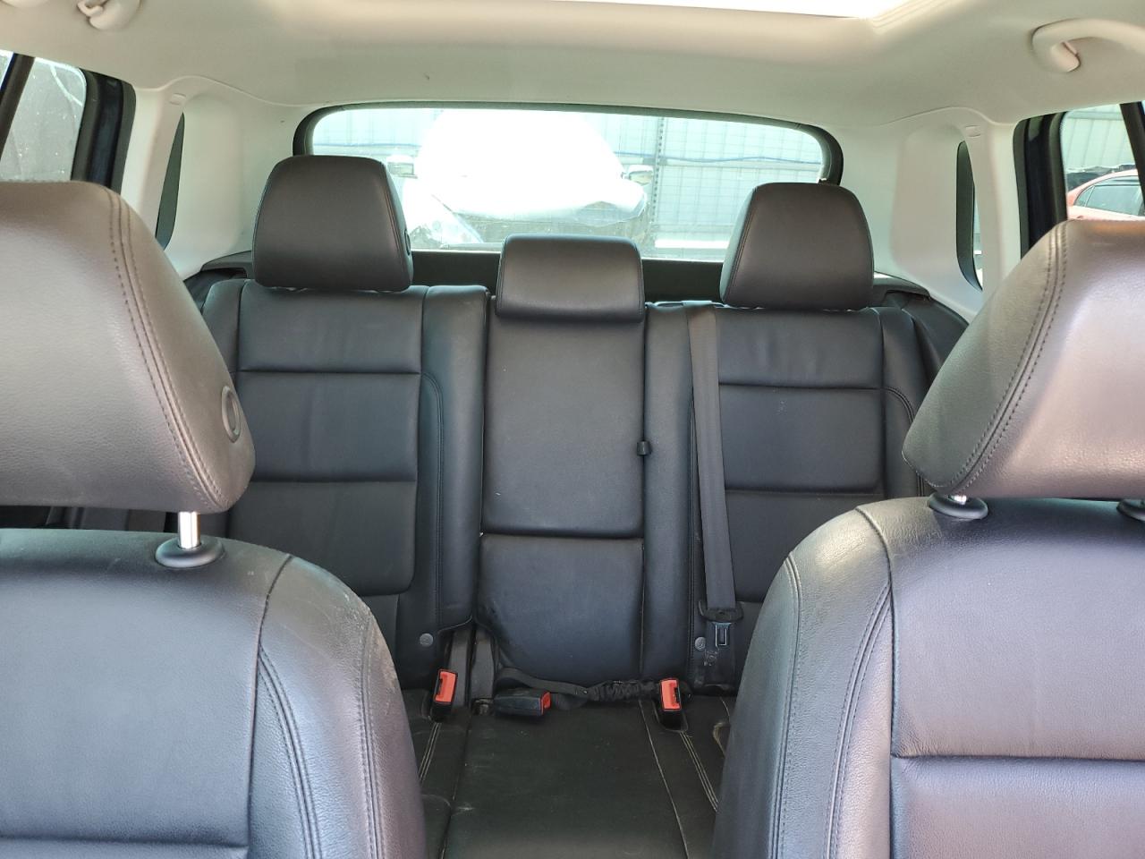 2016 Volkswagen Tiguan - Image 10
