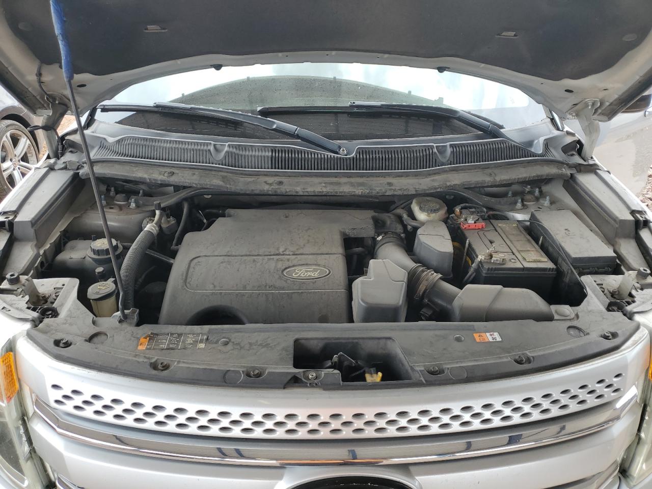 2013 Ford Explorer - Image 11
