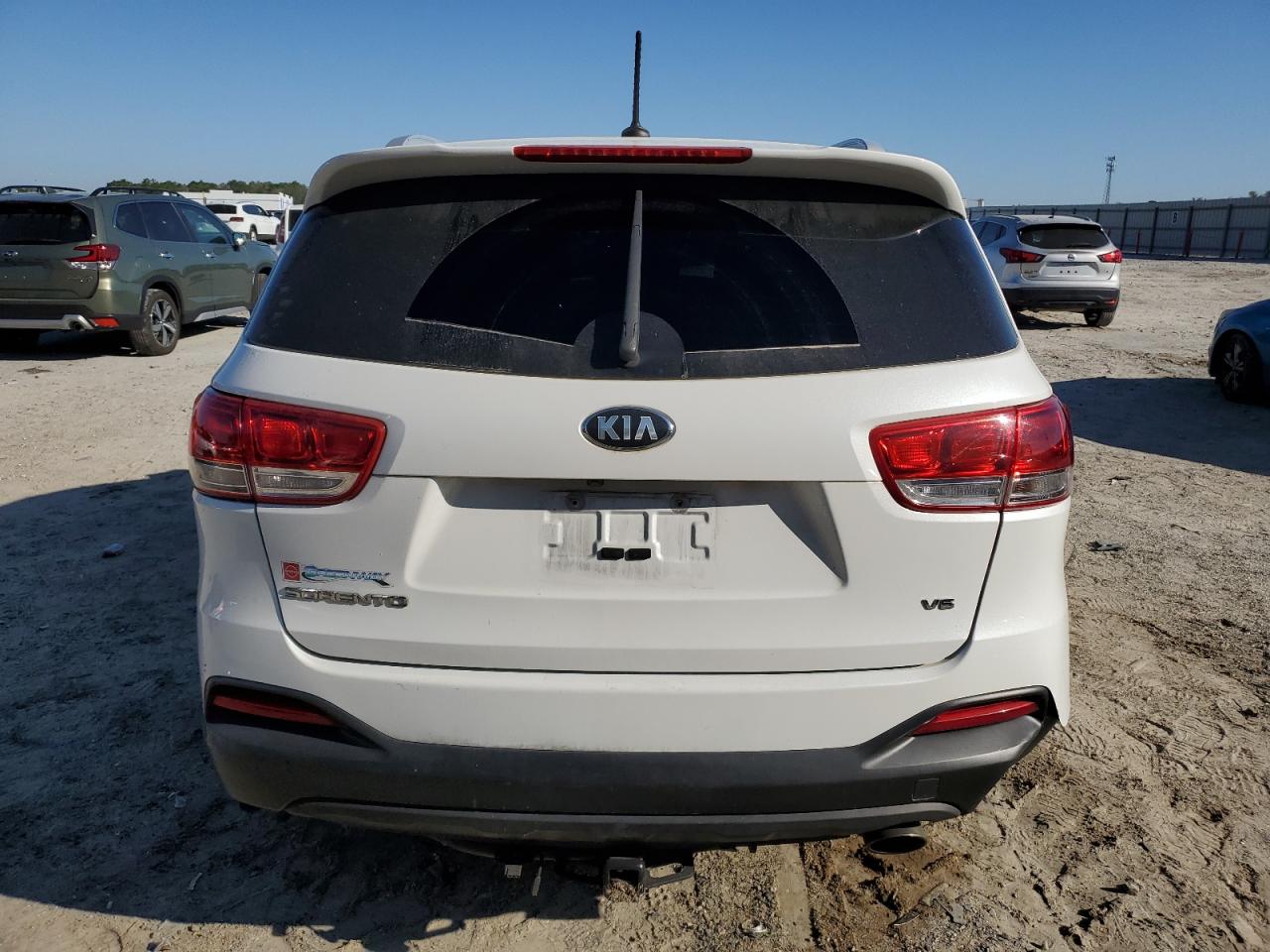 2017 Kia Sorento - Image 6