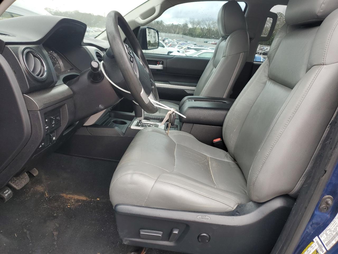 2015 Toyota Tundra - Image 7