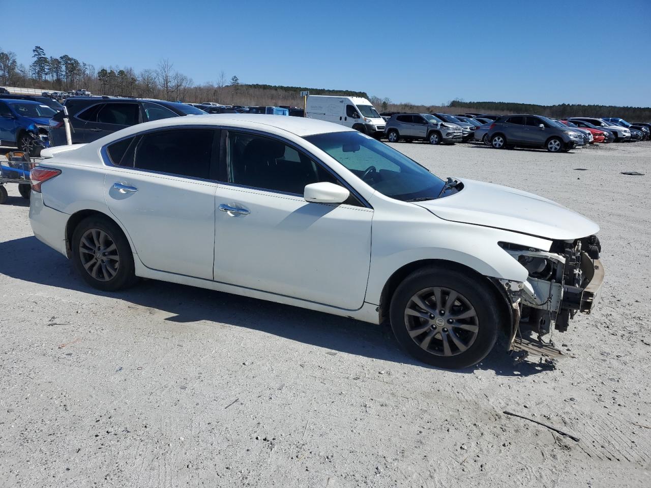 2015 Nissan Altima - Image 4