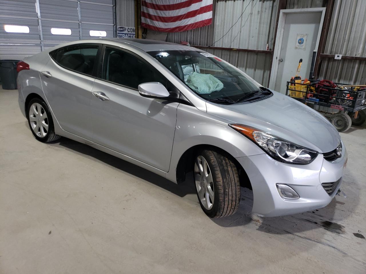 2013 Hyundai Elantra - Image 4