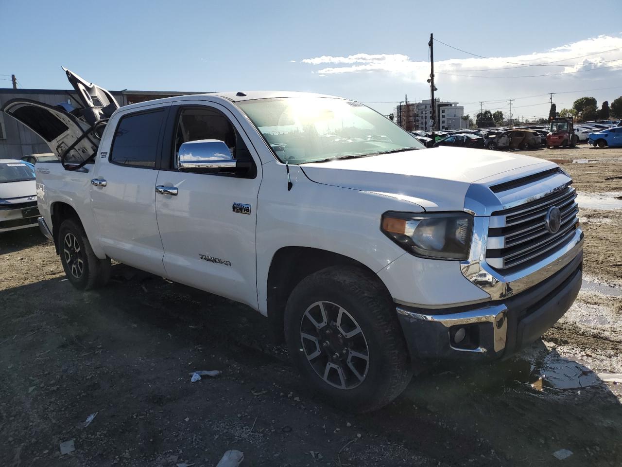 2018 Toyota Tundra - Image 4