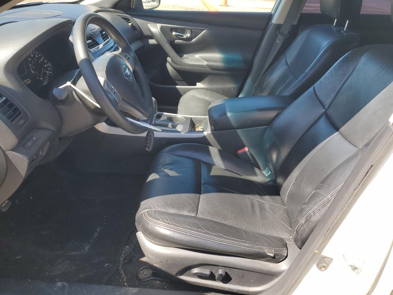 2015 Nissan Altima - Image 7