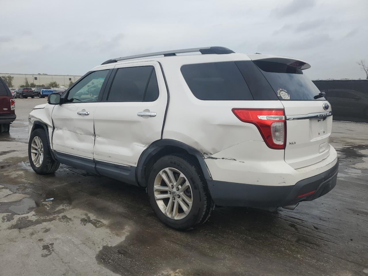 2011 Ford Explorer - Image 2
