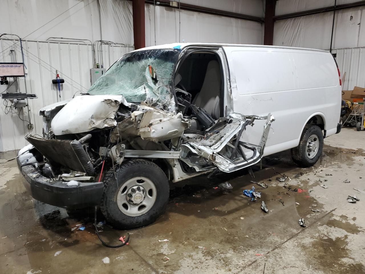2012 Chevrolet Express G2500  for Sale in Billings, MT - Front End