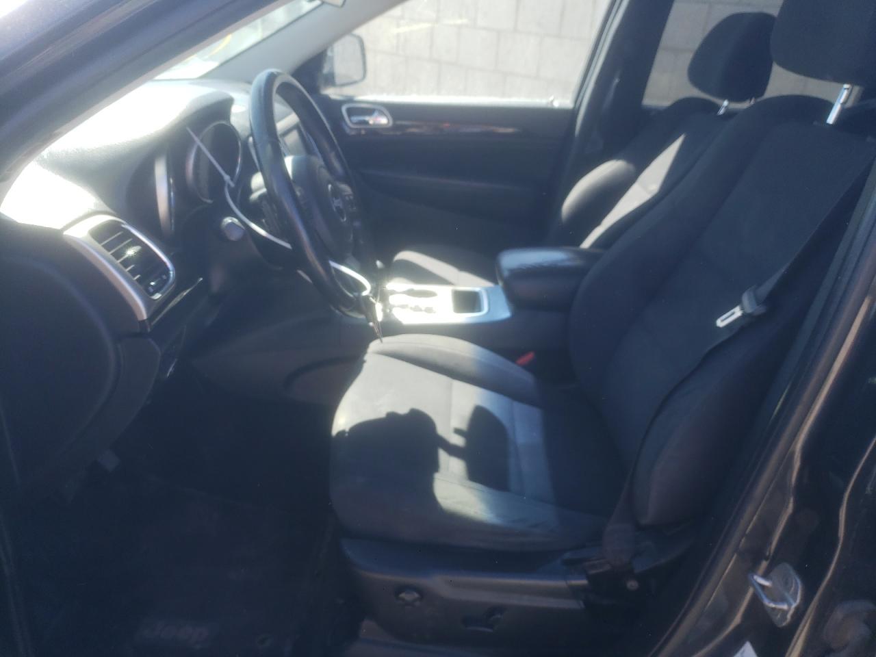 2011 Jeep Grand Cherokee - Image 7