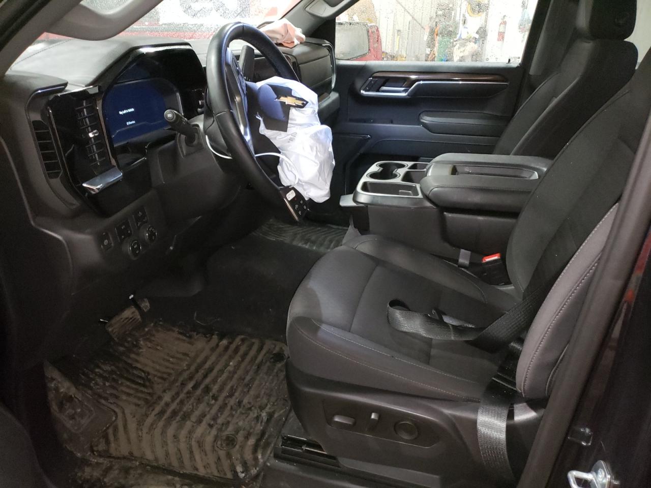 2023 Chevrolet Silverado - Image 7