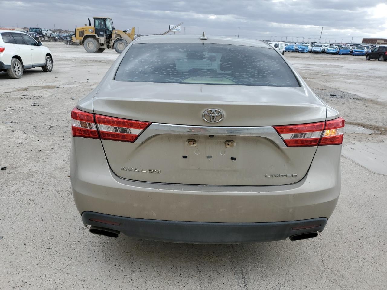 2015 Toyota Avalon - Image 6