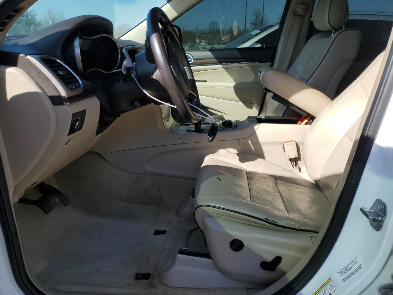 2014 Jeep Grand Cherokee - Image 7