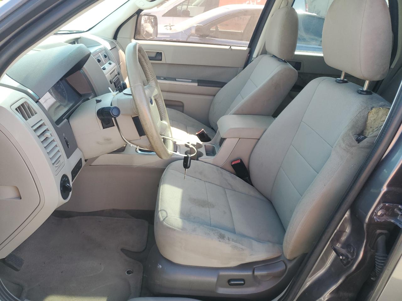 2010 Ford Escape - Image 7