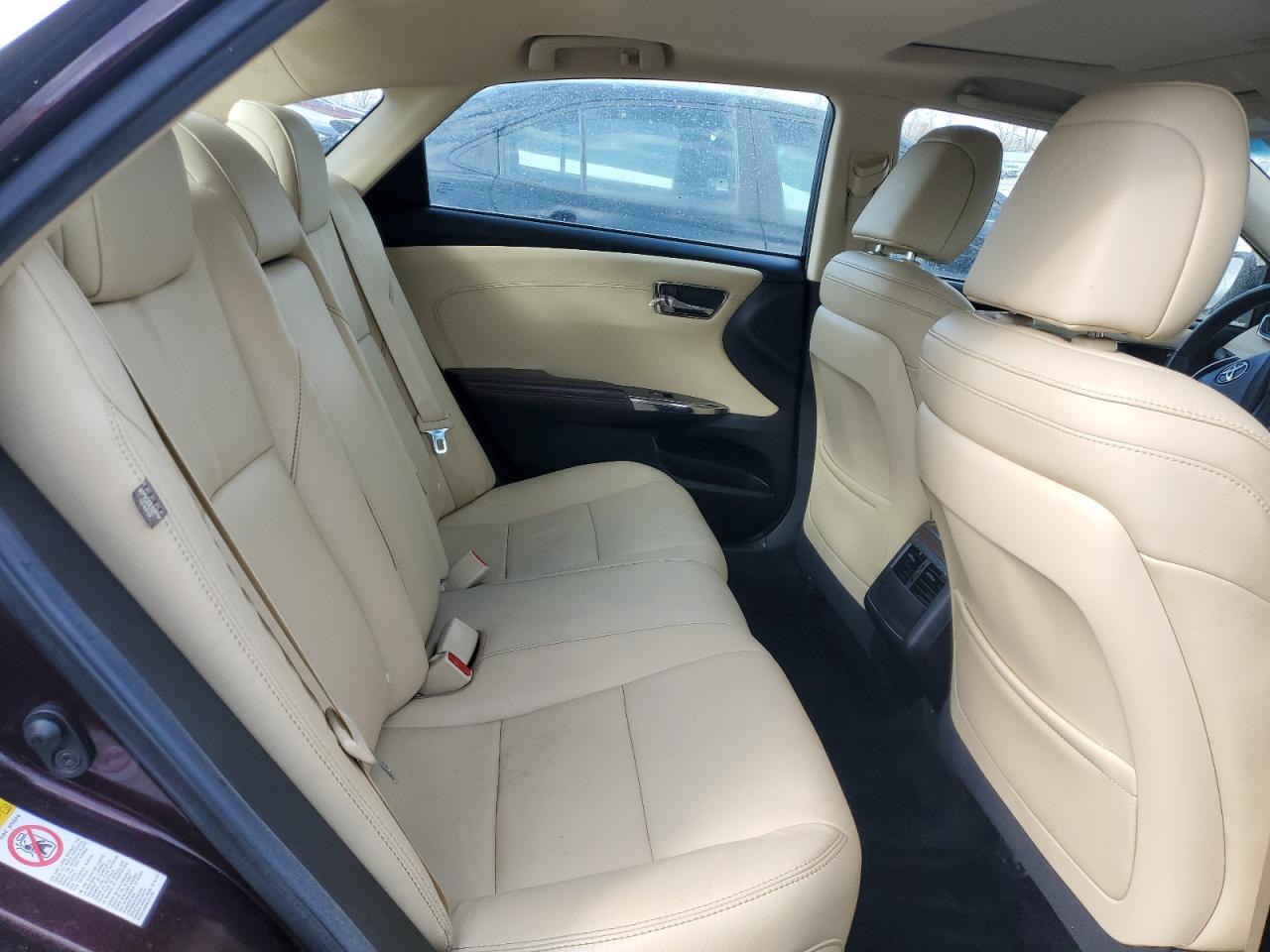 2015 Toyota Avalon - Image 10