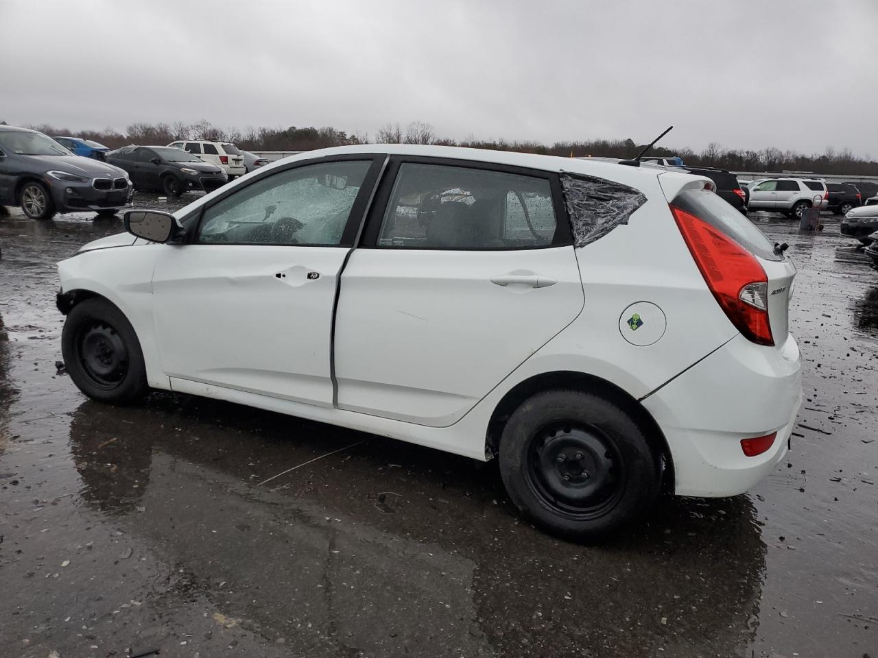 2014 Hyundai Accent - Image 2