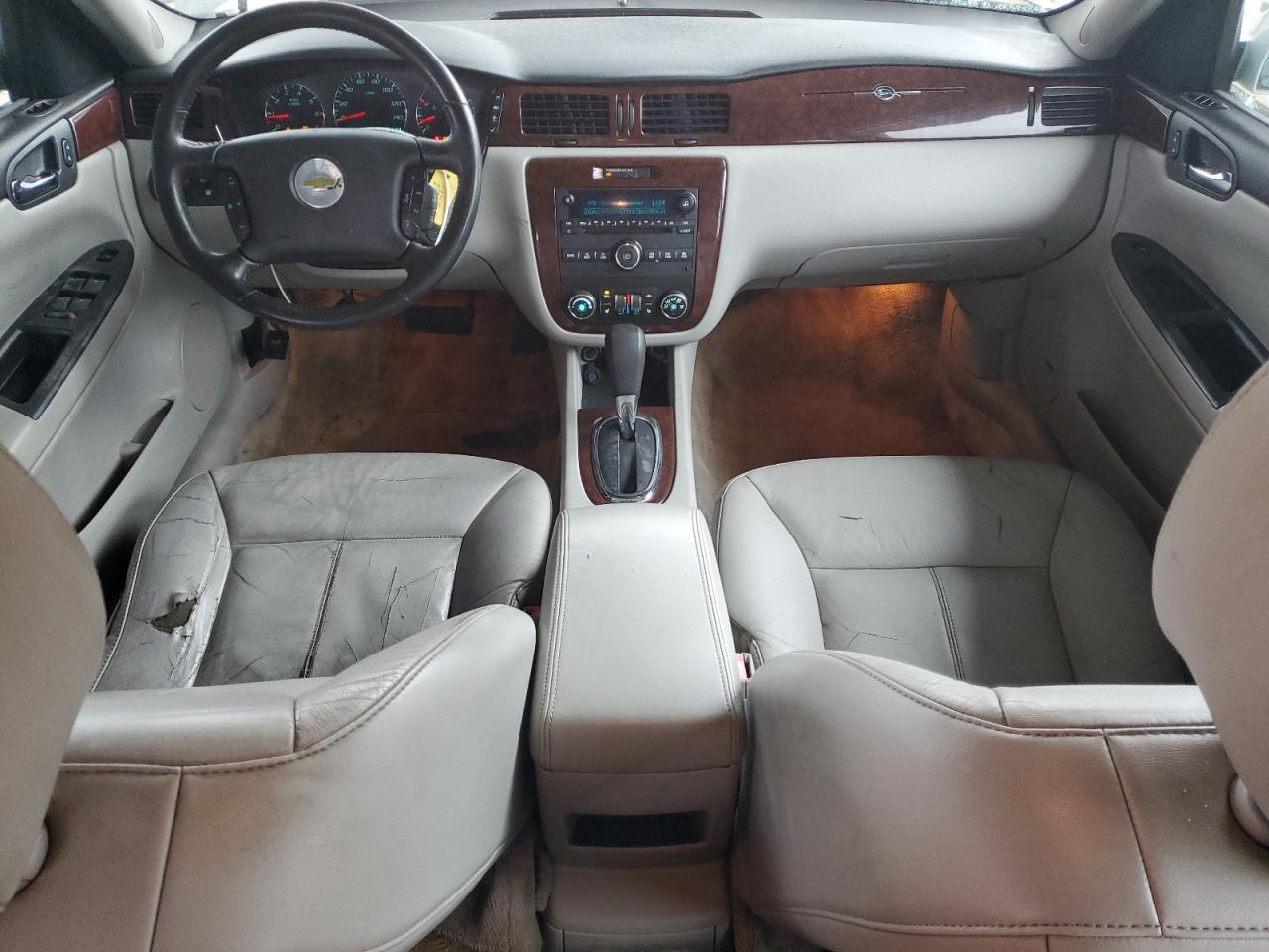 2011 Chevrolet Impala - Image 8