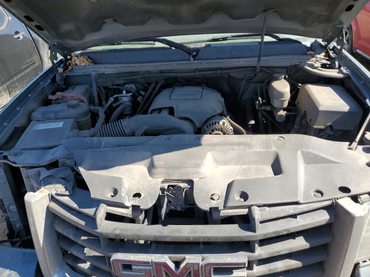 2008 GMC Sierra - Image 11