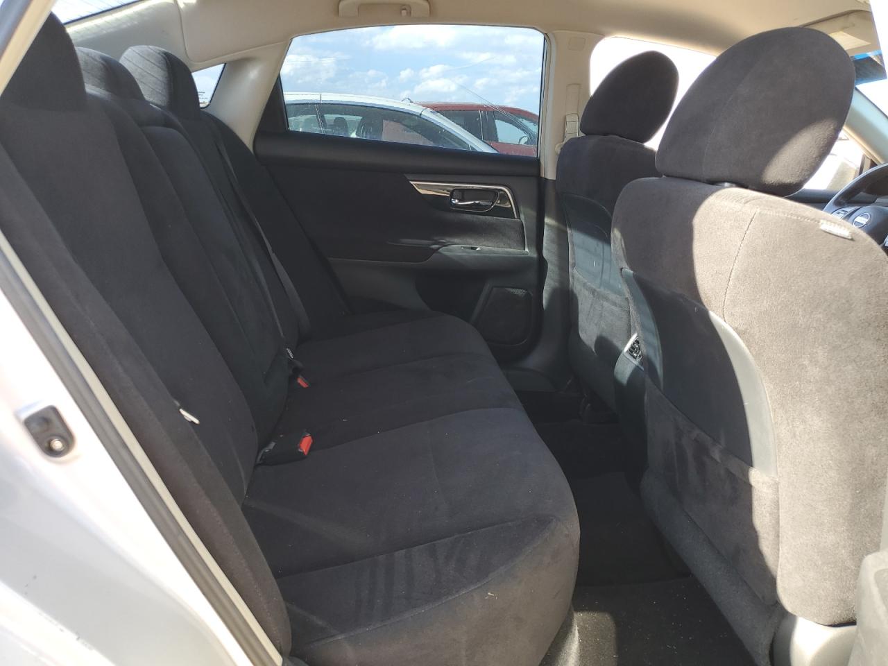 2013 Nissan Altima - Image 10
