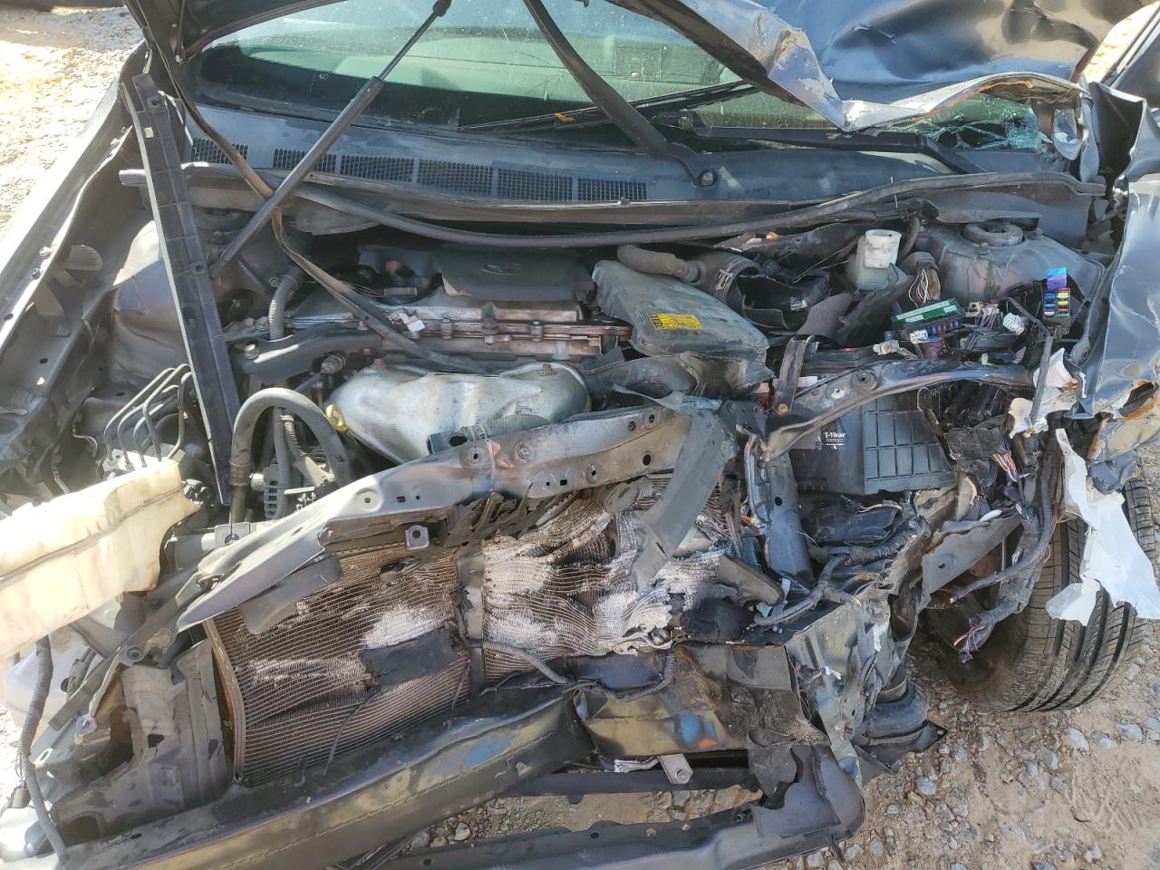 2013 Toyota Camry - Image 13