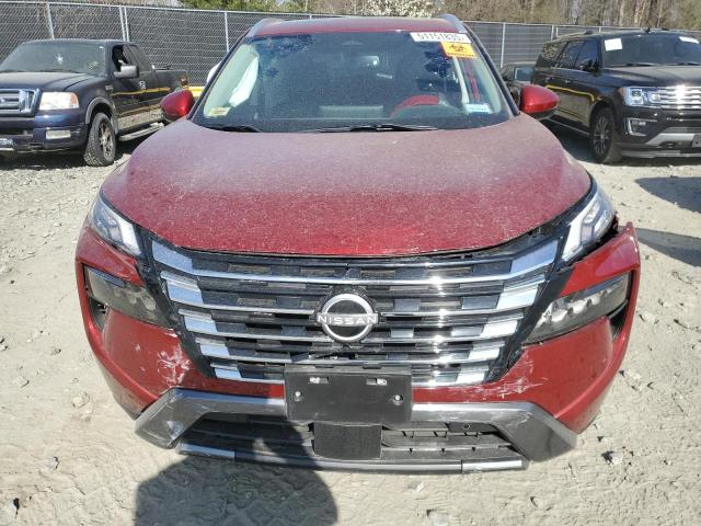  NISSAN ROGUE 2024 Красный