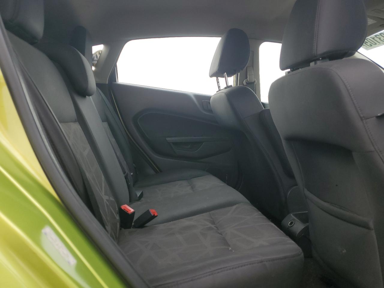 2013 Ford Fiesta - Image 11