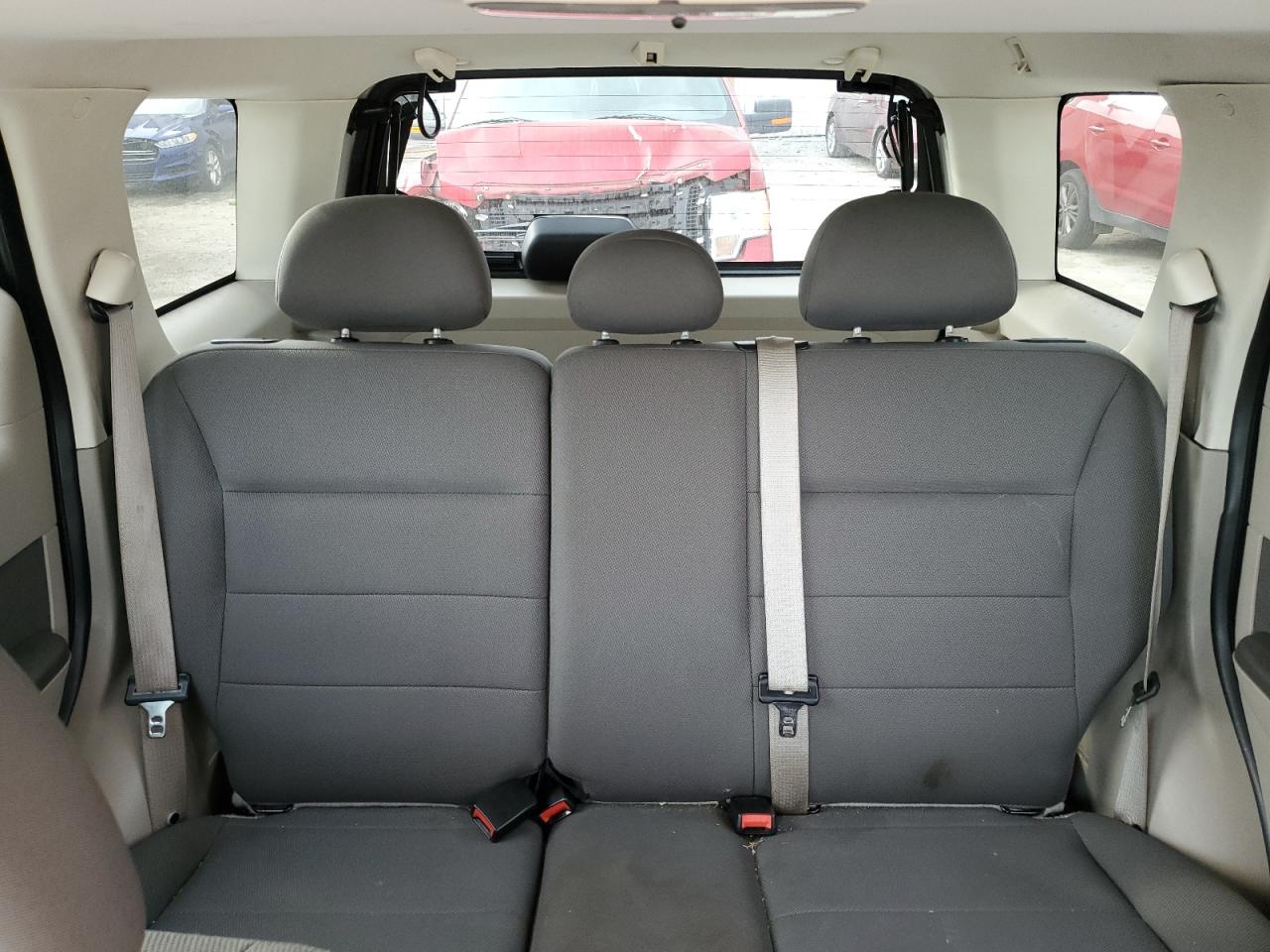 2009 Ford Escape - Image 10