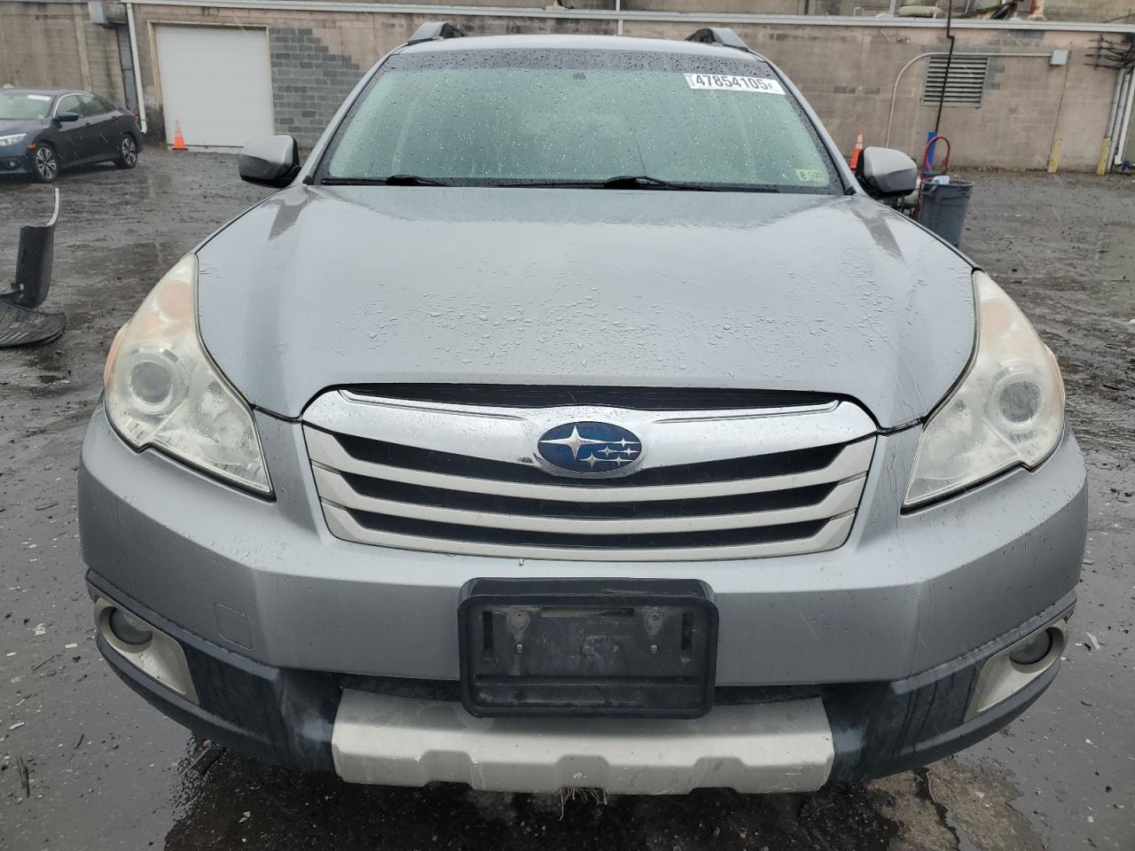 2011 Subaru Outback - Image 5
