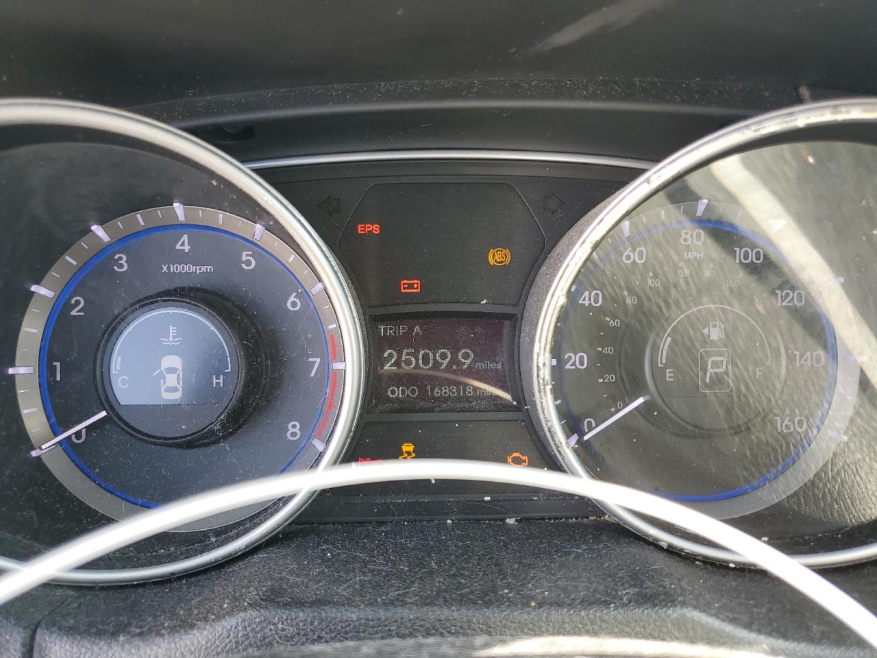 2011 Hyundai Sonata - Image 9