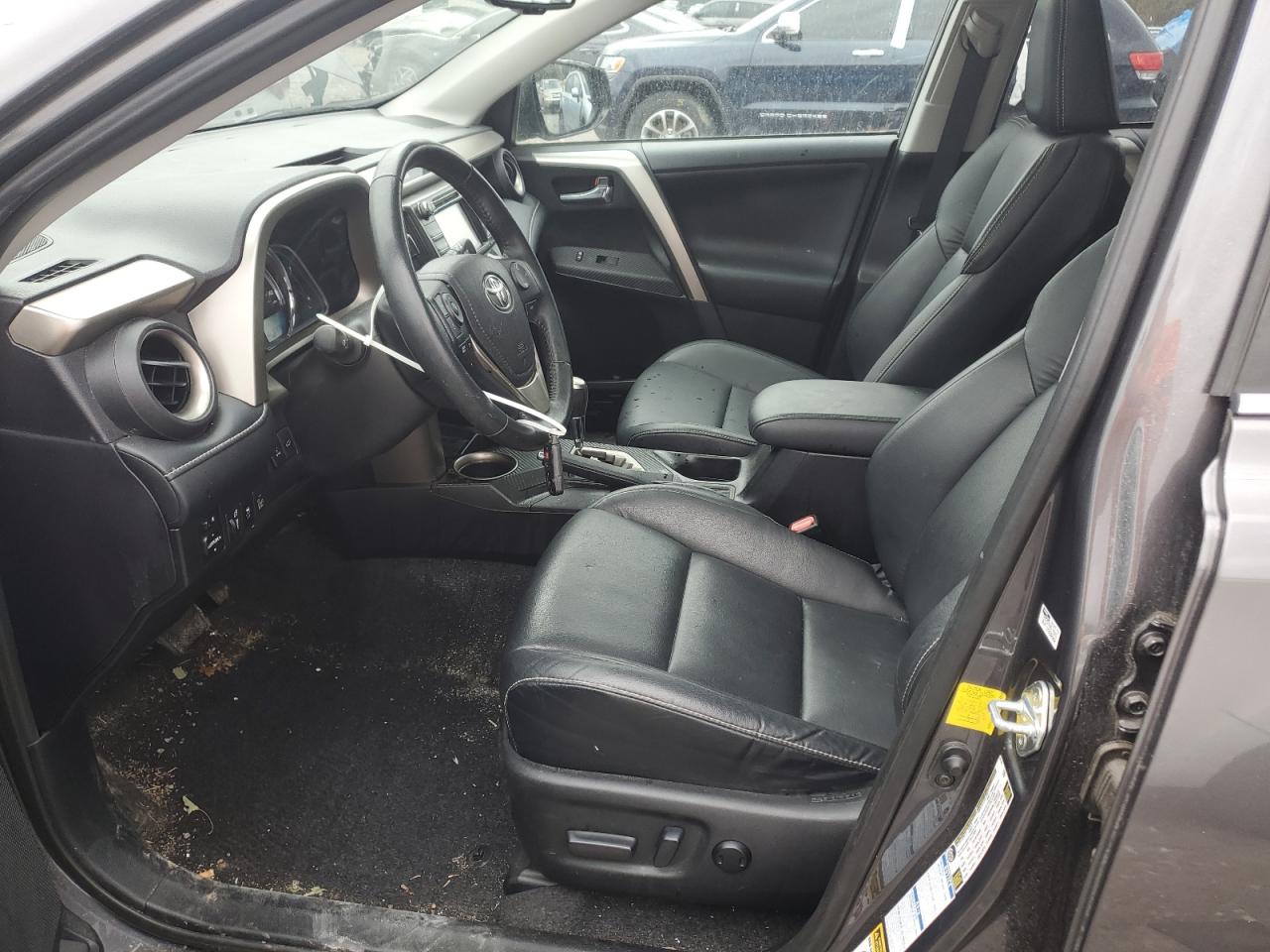 2014 Toyota RAV 4 - Image 7