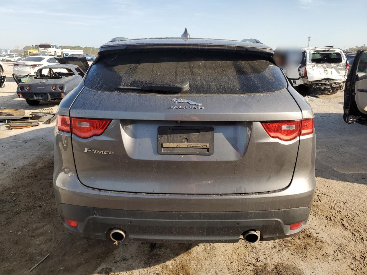 2017 Jaguar F-Pace - Image 6