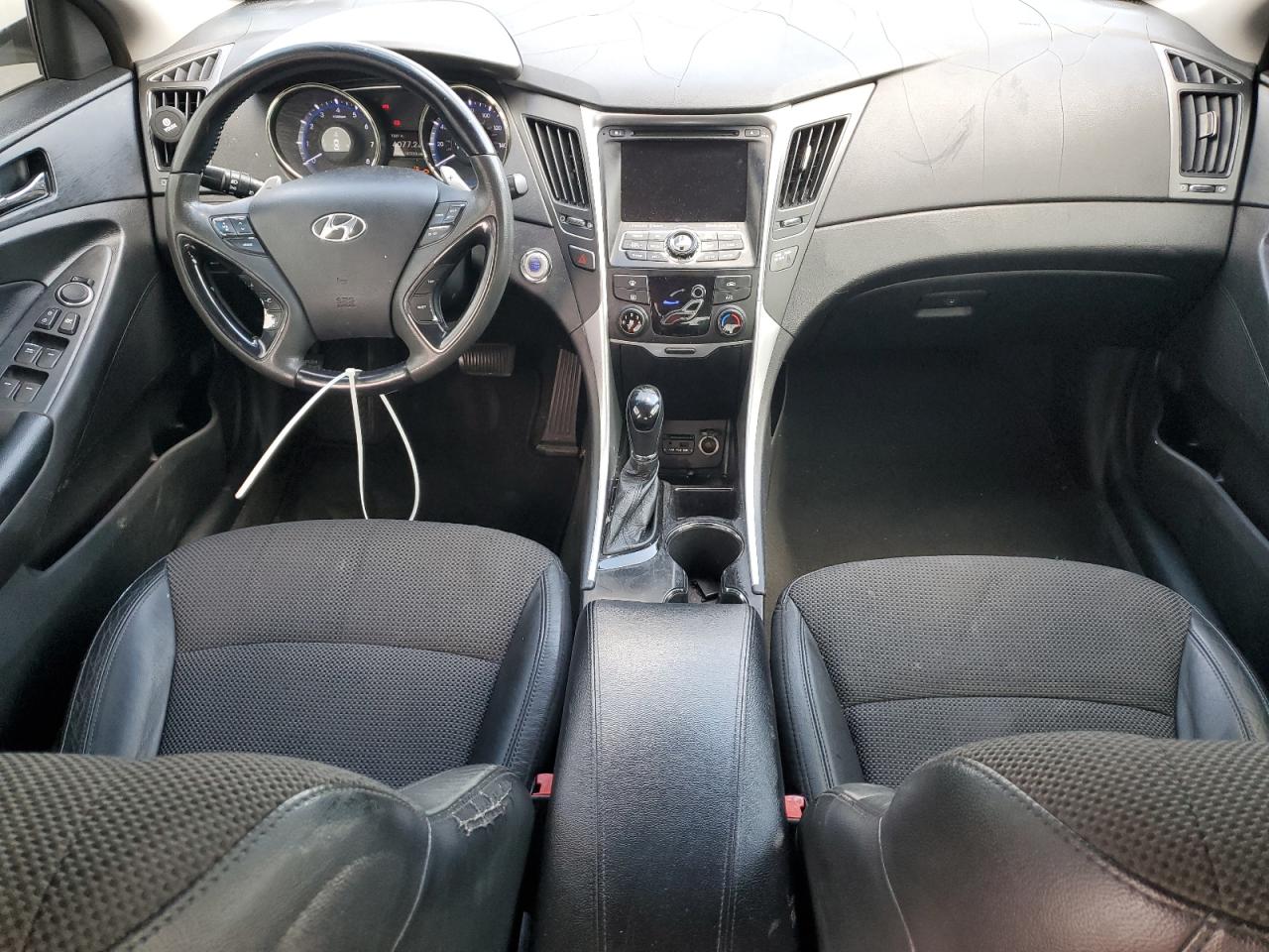 2013 Hyundai Sonata - Image 8