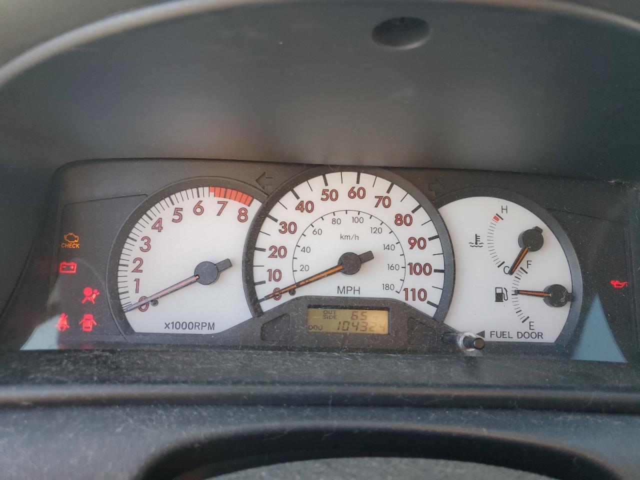 2004 Toyota Corolla - Image 9
