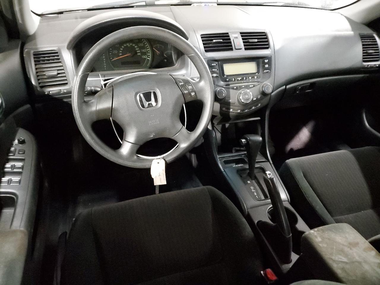 2004 Honda Accord - Image 8