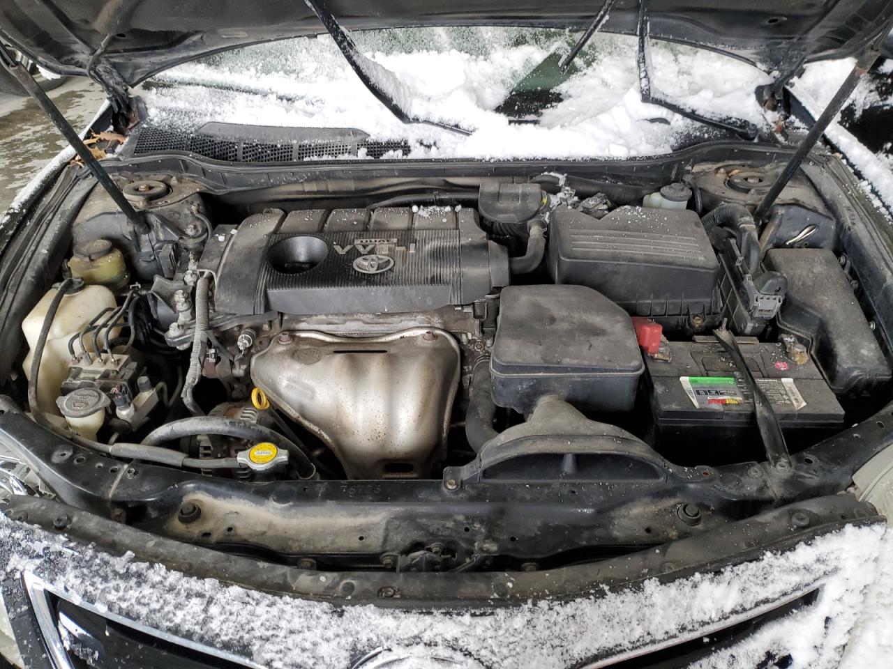 2010 Toyota Camry - Image 11