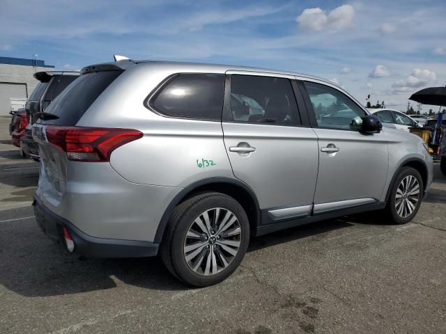  MITSUBISHI OUTLANDER 2019 Сріблястий