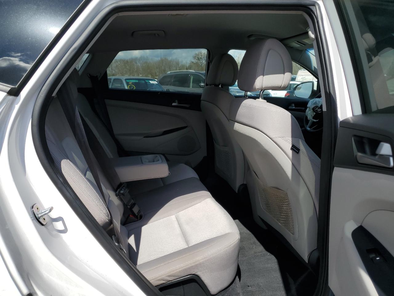 2016 Hyundai Tucson - Image 11