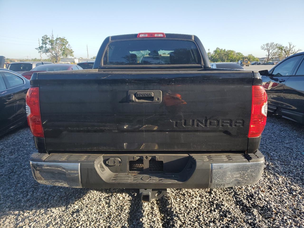 2015 Toyota Tundra - Image 6