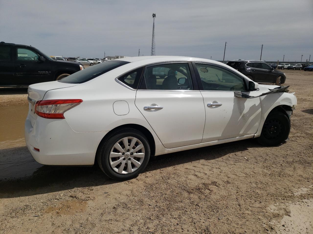 2015 Nissan Sentra - Image 3