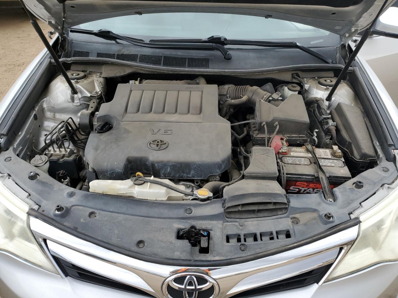 2014 Toyota Camry - Image 11