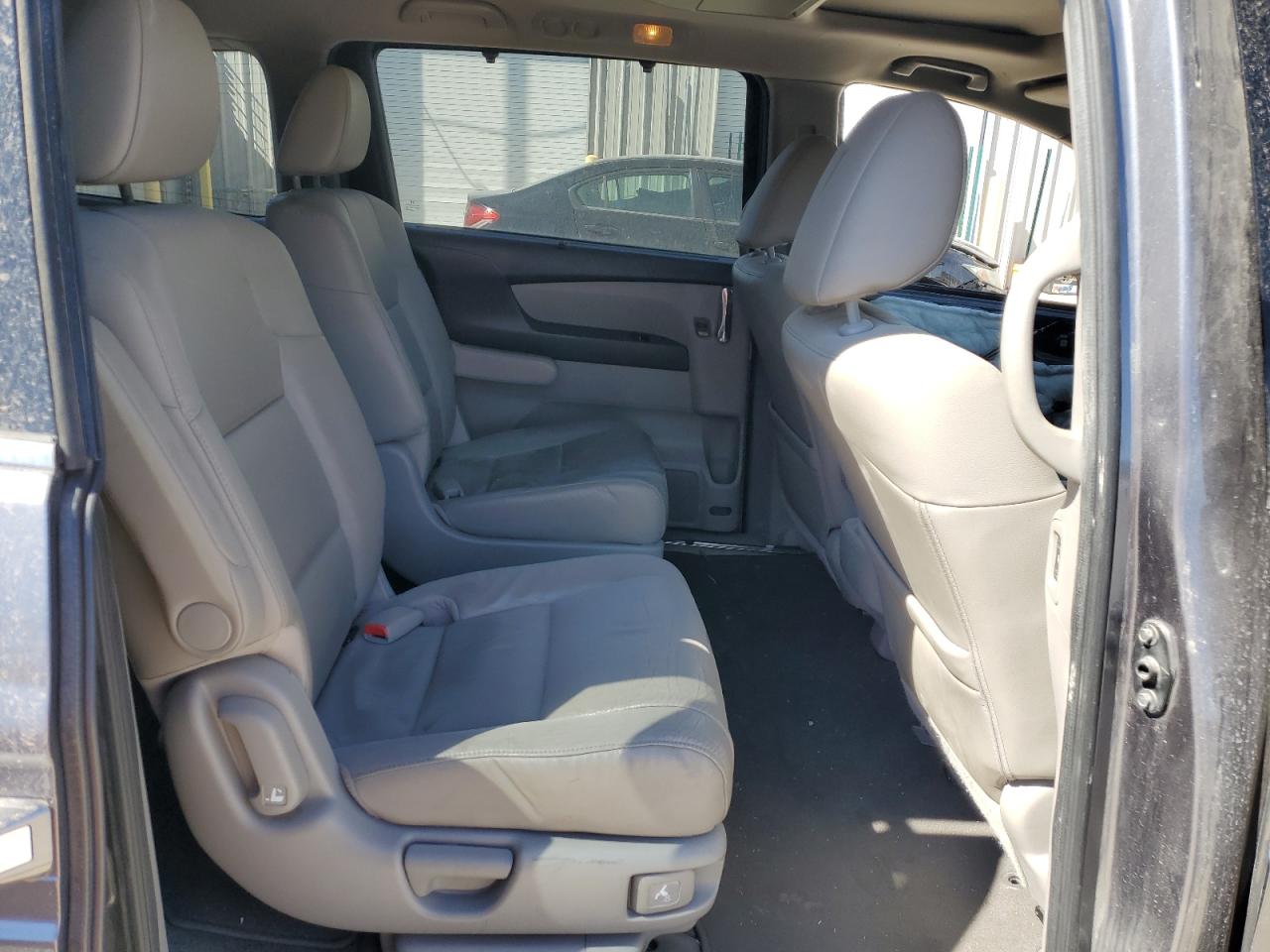 2014 Honda Odyssey - Image 10