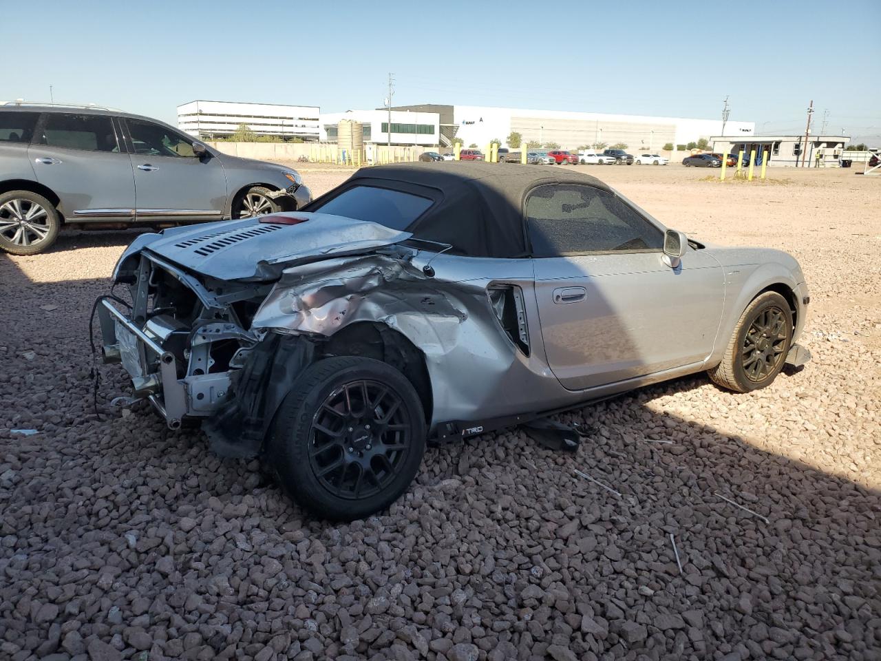 2000 Toyota MR2 - Image 3