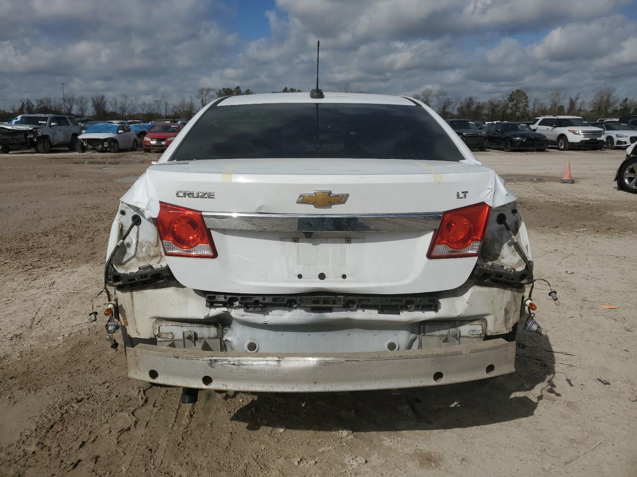 2015 Chevrolet Cruze - Image 6