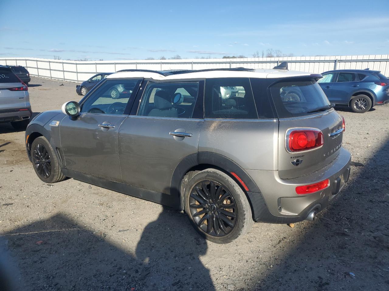 2017 MINI Cooper - Image 2