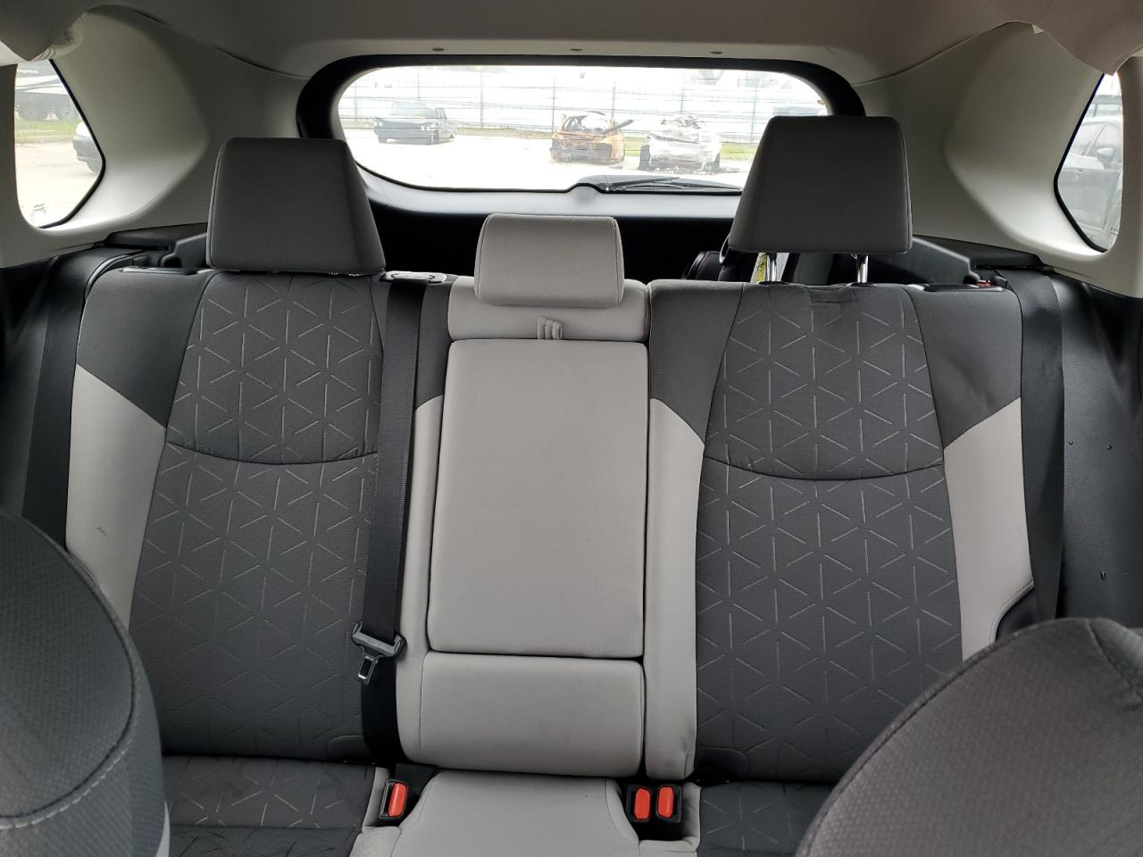 2020 Toyota RAV 4 - Image 10