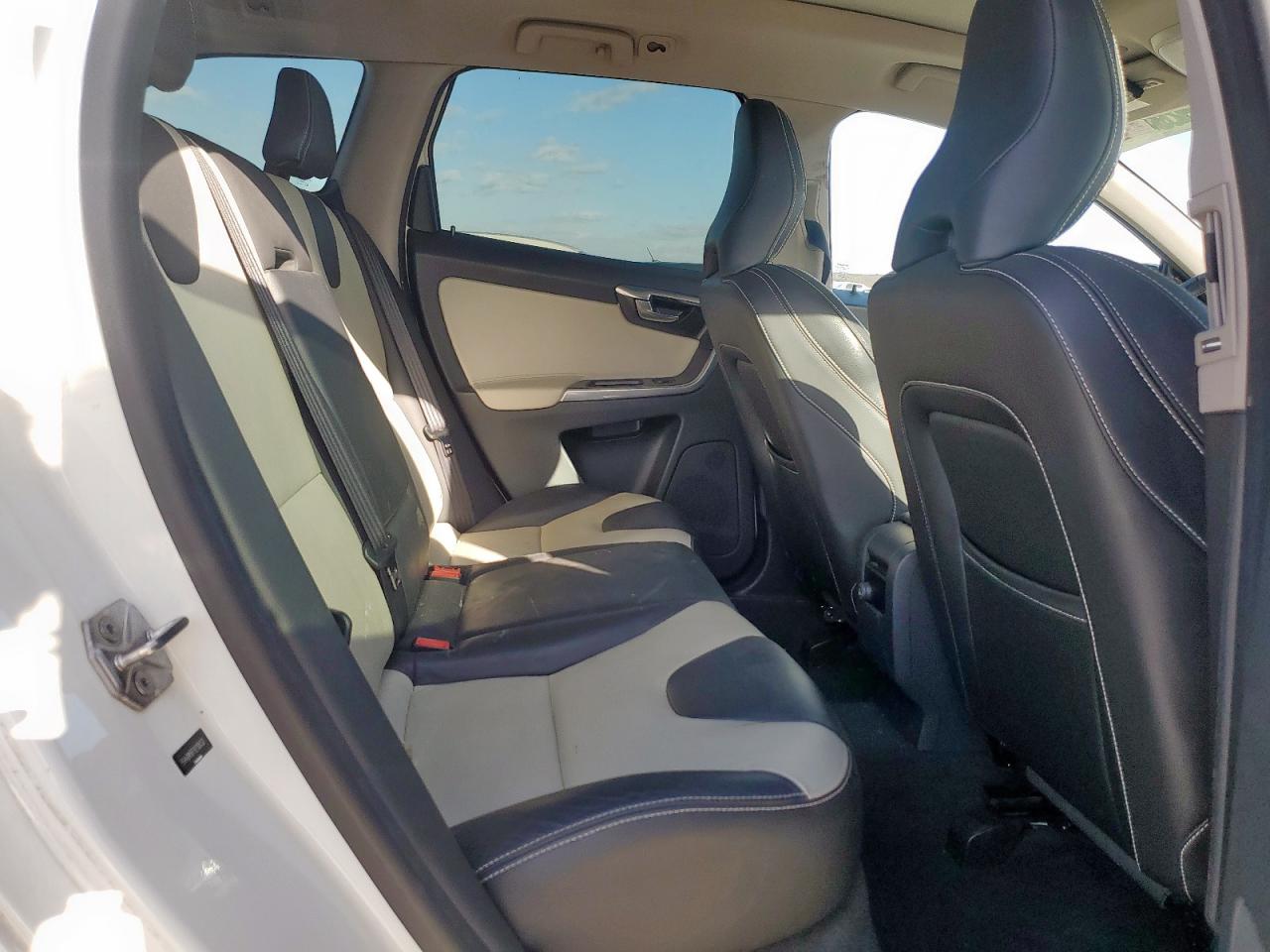 2017 Volvo Xc60 T5 Dynamic VIN: YV440MDR7H2130033 Lot: 47968625