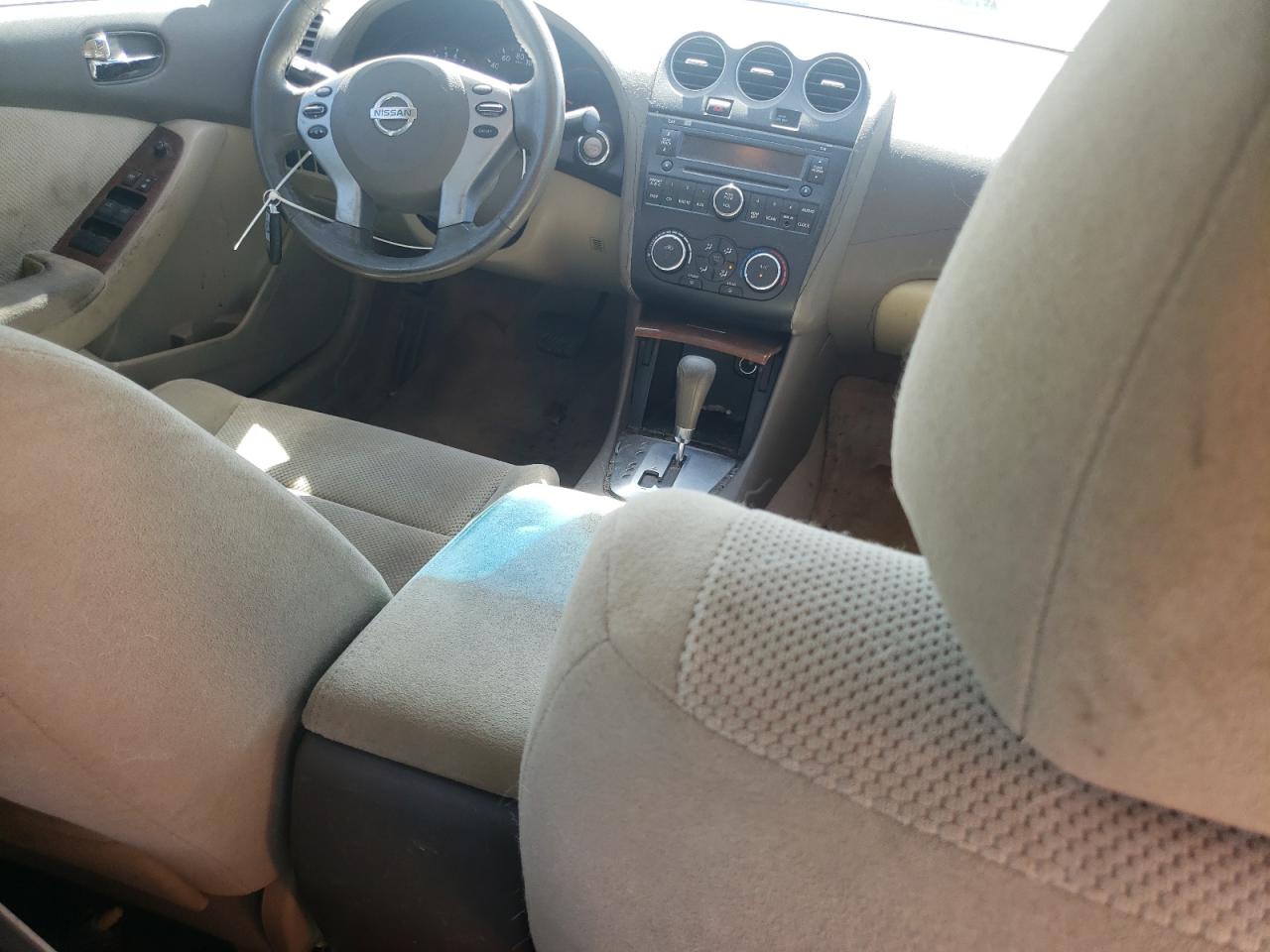 2009 Nissan Altima - Image 8