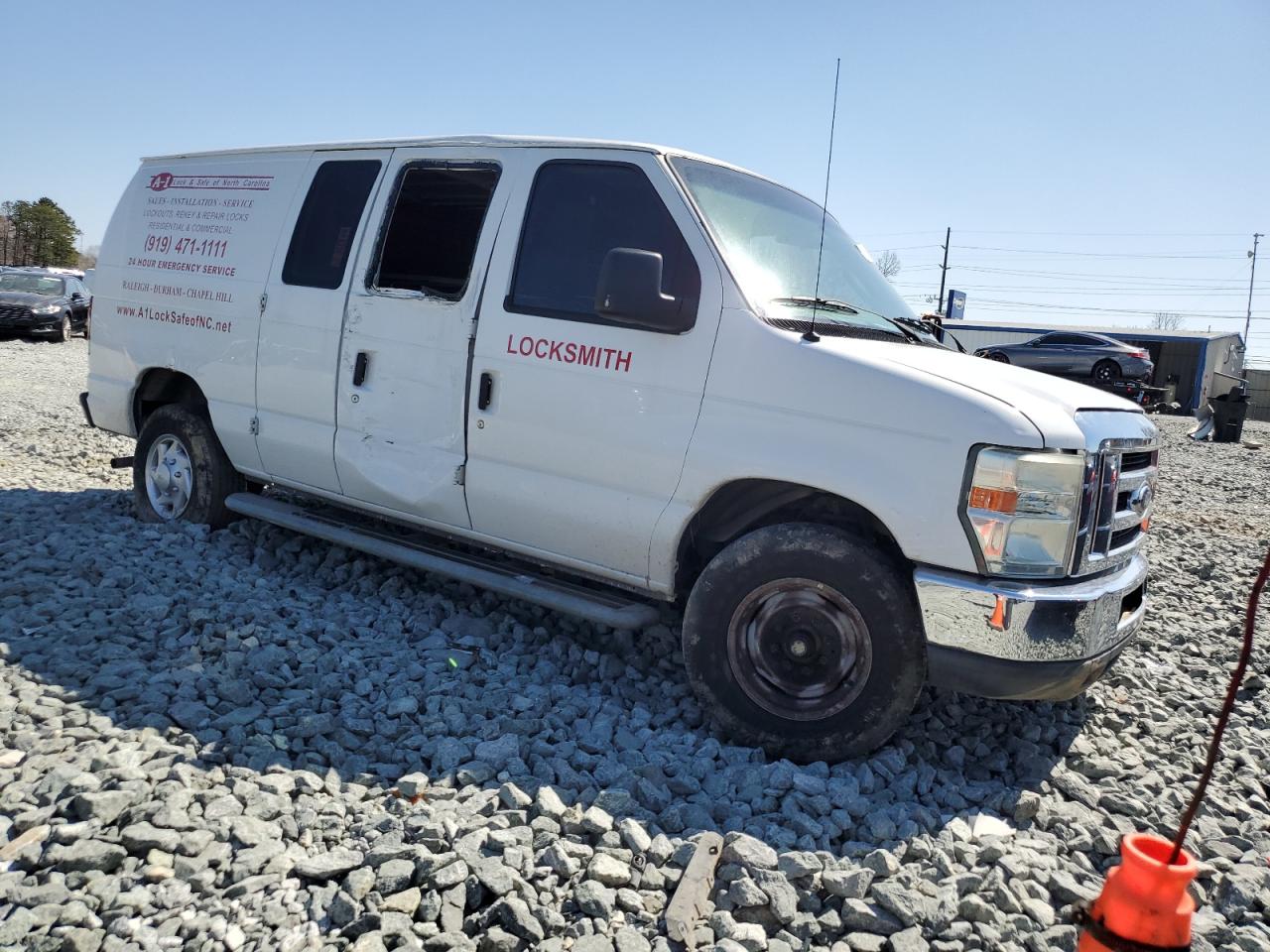 2011 Ford Econoline - Image 4