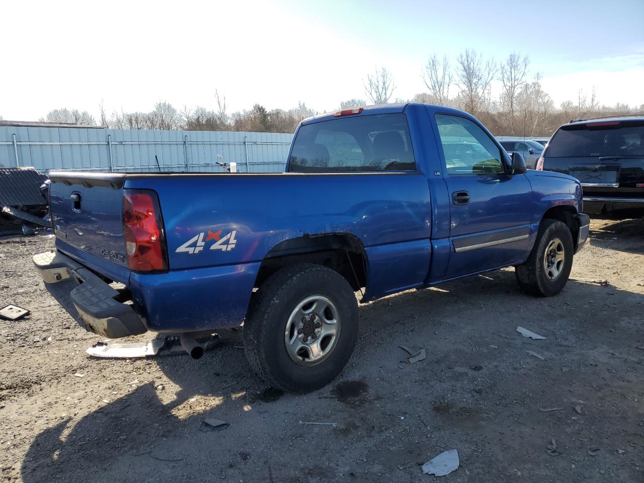 2004 Chevrolet Silverado - Image 3