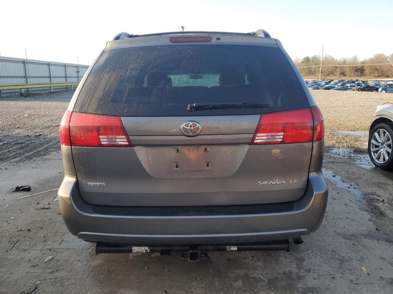 2005 Toyota Sienna - Image 6