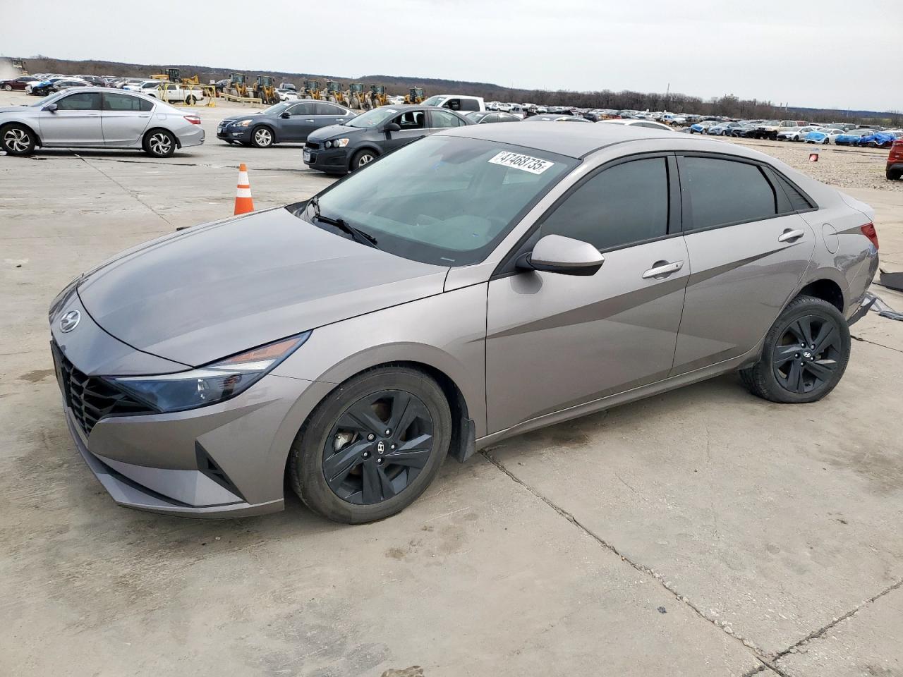 2022 Hyundai Elantra - Image 1